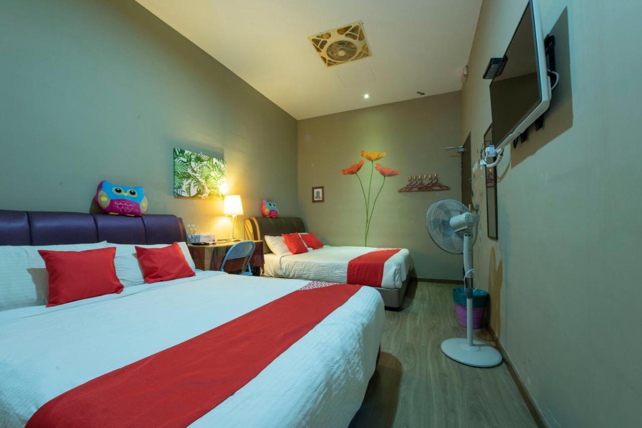 Oyo 90231 Hotel By The Park Plt جوهر بهرو المظهر الخارجي الصورة