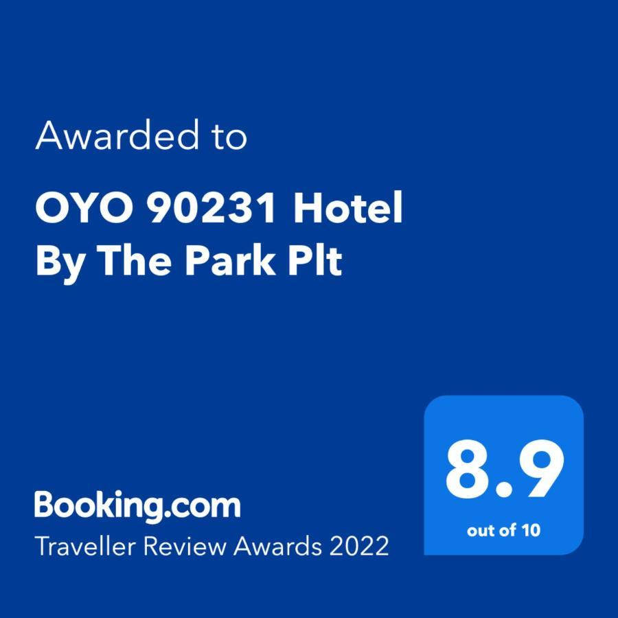 Oyo 90231 Hotel By The Park Plt جوهر بهرو المظهر الخارجي الصورة